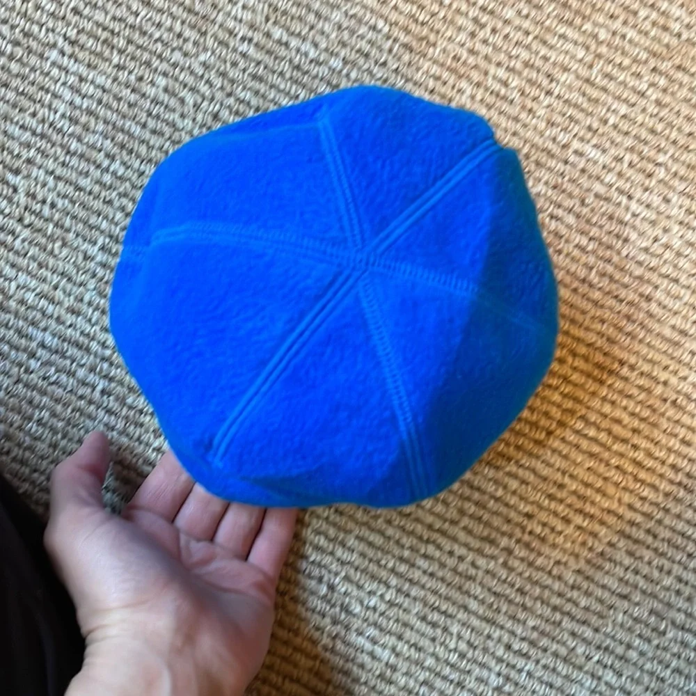 NWOT Columbia Youth Small hat - blue